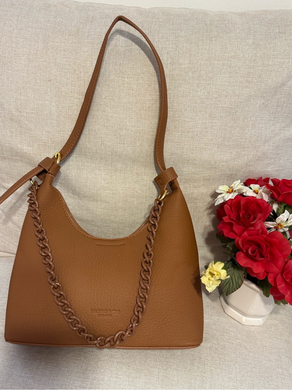 Classic Tan Shoulder Bag with Chain Accent